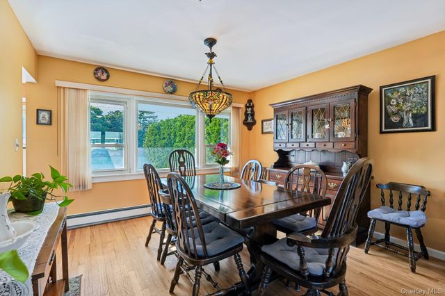 11 Lenroc Drive, White Plains, NY 10607