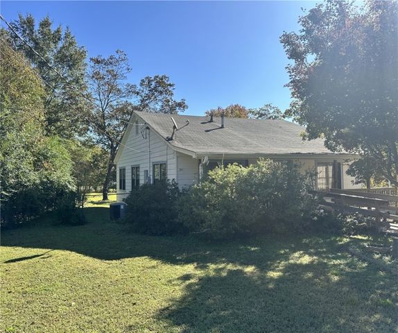 604 N Montgomery Street, Clarksville, AR 72830