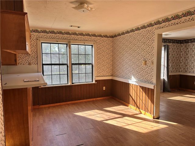 604 N Montgomery Street, Clarksville, AR 72830