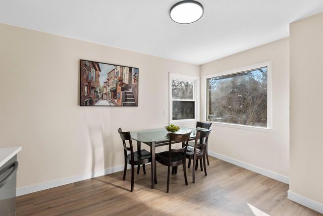 8424 N Fox Croft LANE, Fox Point, WI 53217