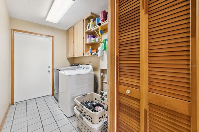 2610 TWELVE POINT DRIVE, Lakeland, FL 33811