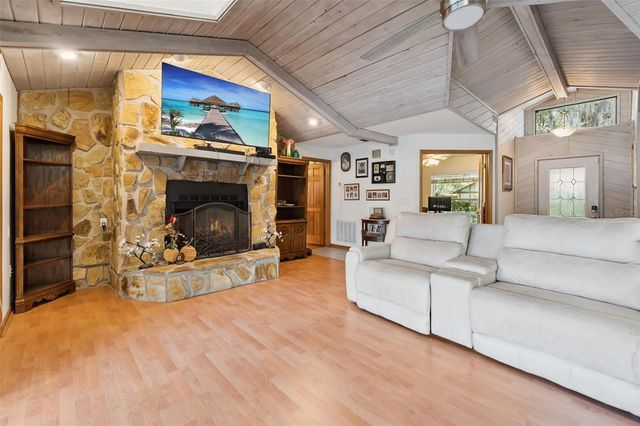 2610 TWELVE POINT DRIVE, Lakeland, FL 33811