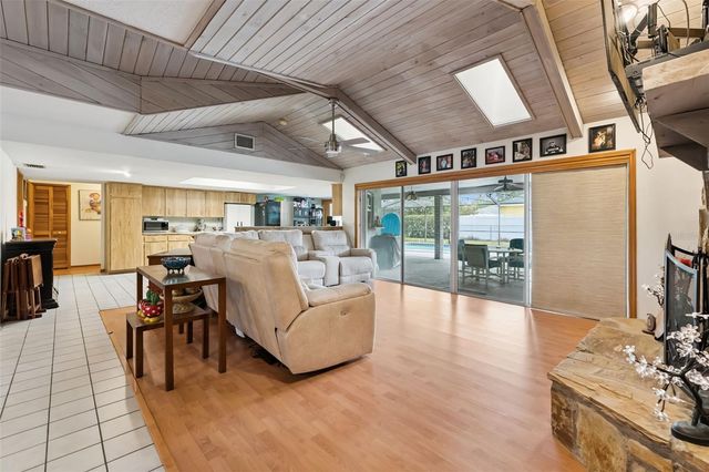 2610 TWELVE POINT DRIVE, Lakeland, FL 33811