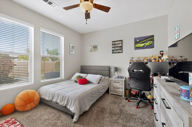 10932 Topacio Street NW, Albuquerque, NM 87114