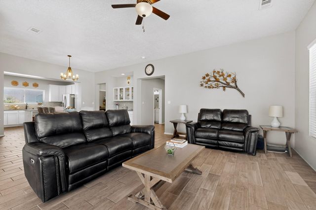 10932 Topacio Street NW, Albuquerque, NM 87114