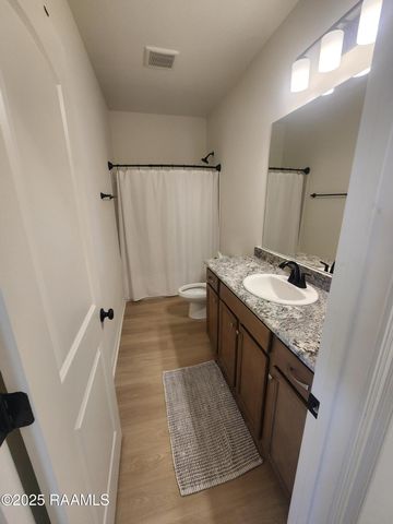 208 Stockbridge Lane, Duson, LA 70529