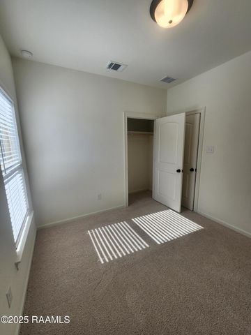 208 Stockbridge Lane, Duson, LA 70529