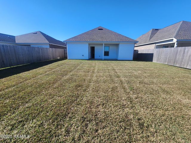 208 Stockbridge Lane, Duson, LA 70529