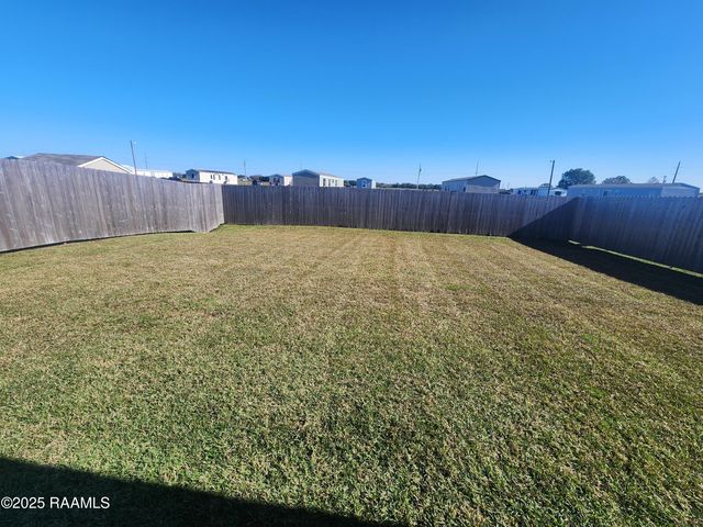 208 Stockbridge Lane, Duson, LA 70529