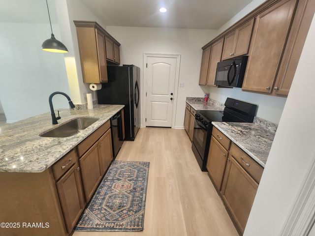 208 Stockbridge Lane, Duson, LA 70529