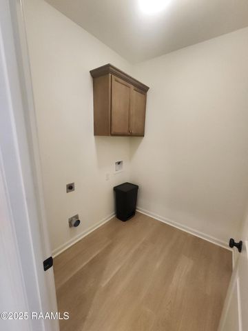 208 Stockbridge Lane, Duson, LA 70529