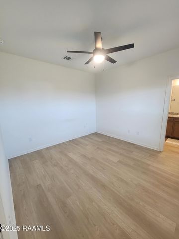 208 Stockbridge Lane, Duson, LA 70529