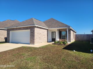 208 Stockbridge Lane, Duson, LA 70529