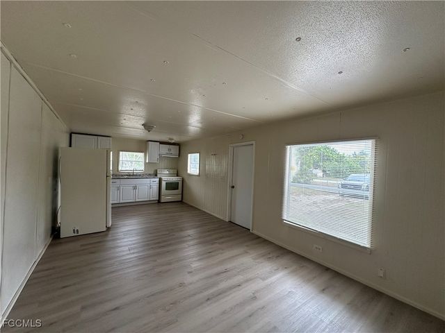 8376 Nault RD, North Fort Myers, FL 33917