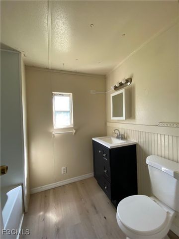 8376 Nault RD, North Fort Myers, FL 33917