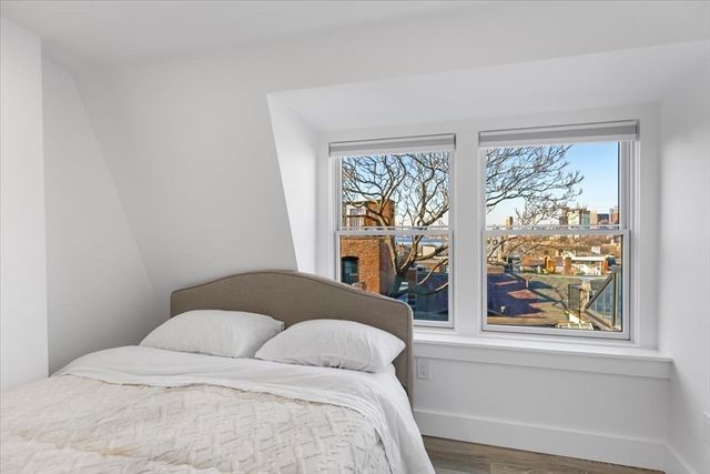 6 Goodwin Pl.. 4., Boston, MA 02114