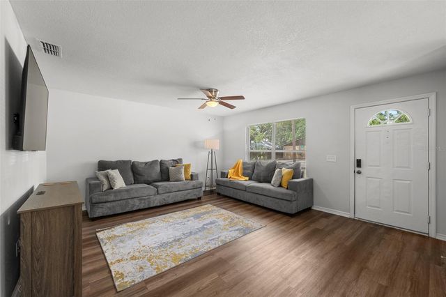 8013 N ALASKA STREET, Tampa, FL 33604