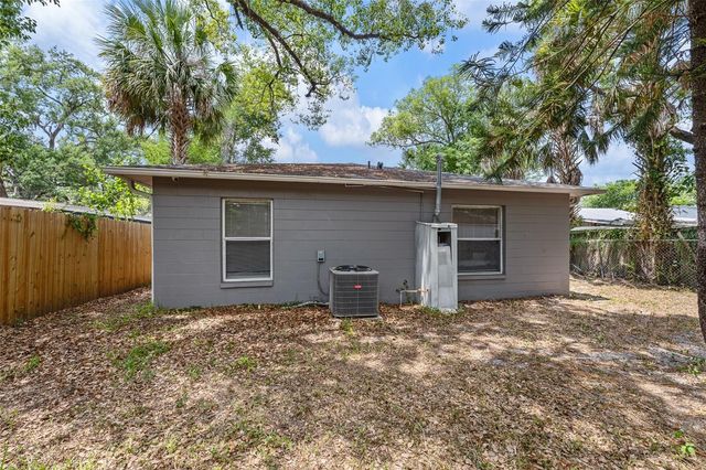 8013 N ALASKA STREET, Tampa, FL 33604