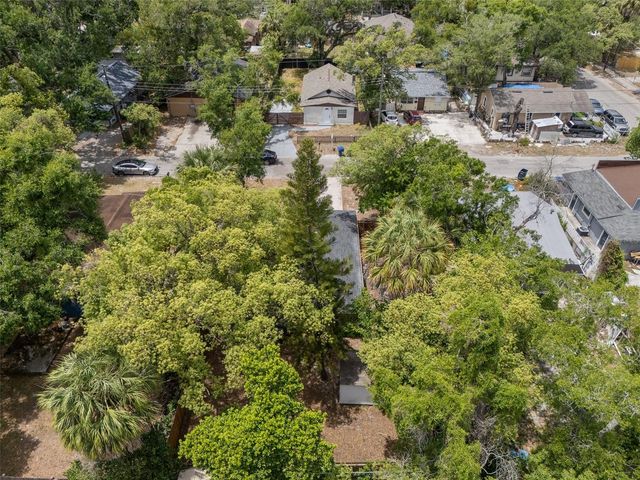 8013 N ALASKA STREET, Tampa, FL 33604