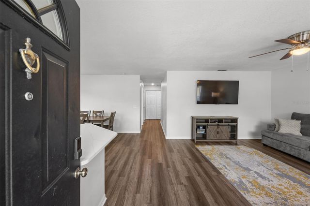 8013 N ALASKA STREET, Tampa, FL 33604
