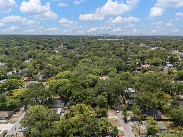 8013 N ALASKA STREET, Tampa, FL 33604