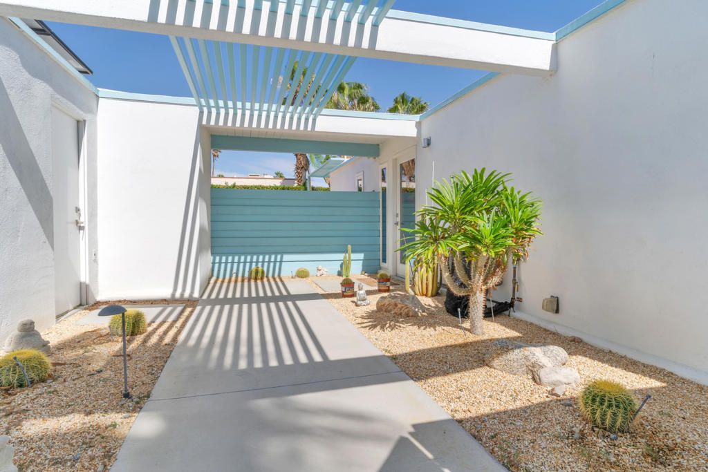 600 E Alexander Way, Palm Springs, CA 92262
