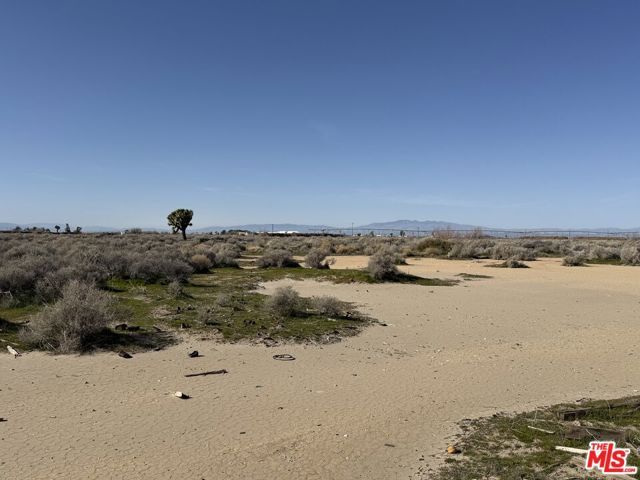 78 W Avenue K-8, Lancaster, CA 93536