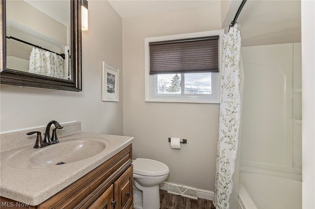 1101 Bonnie Lane, Mayfield Heights, OH 44124