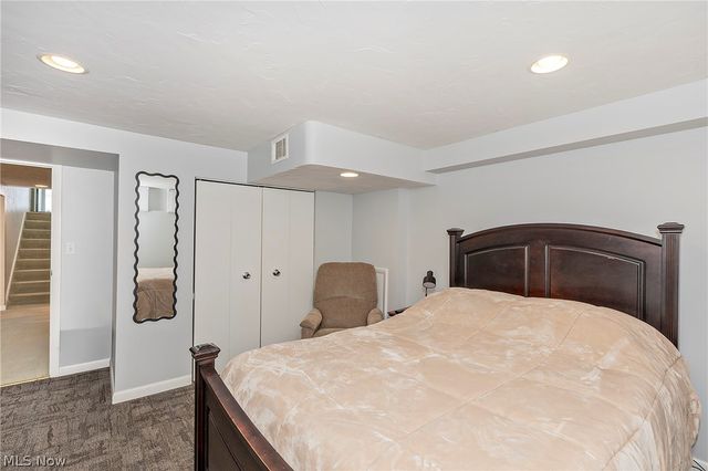 1101 Bonnie Lane, Mayfield Heights, OH 44124