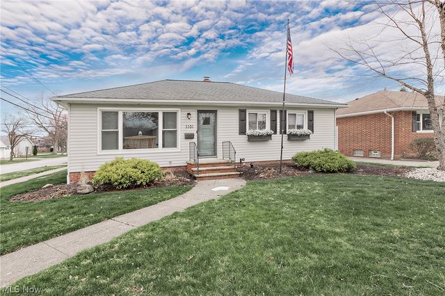 1101 Bonnie Lane, Mayfield Heights, OH 44124