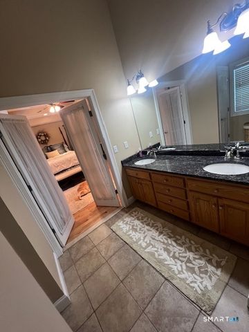 1 James Place, Plainville, CT 06062