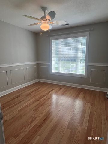 1 James Place, Plainville, CT 06062