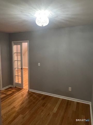 1 James Place, Plainville, CT 06062