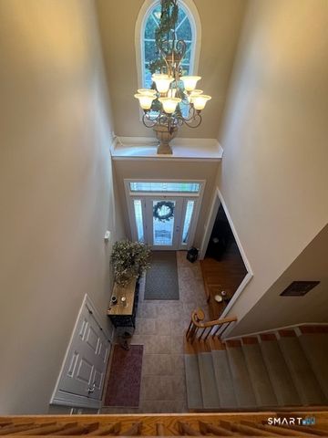 1 James Place, Plainville, CT 06062