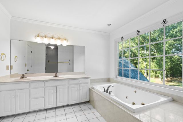 1117 Thornehill Drive, Anderson, SC 29621