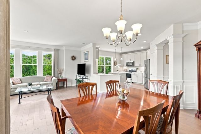 4 Francis Dr 412, Andover, MA 01810