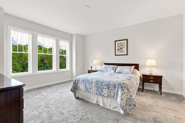 4 Francis Dr 412, Andover, MA 01810