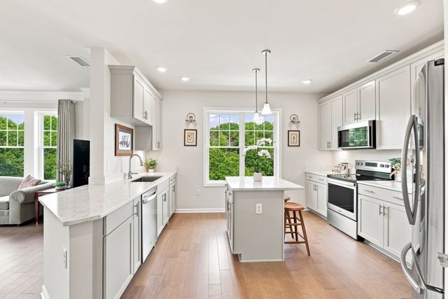 4 Francis Dr 412, Andover, MA 01810