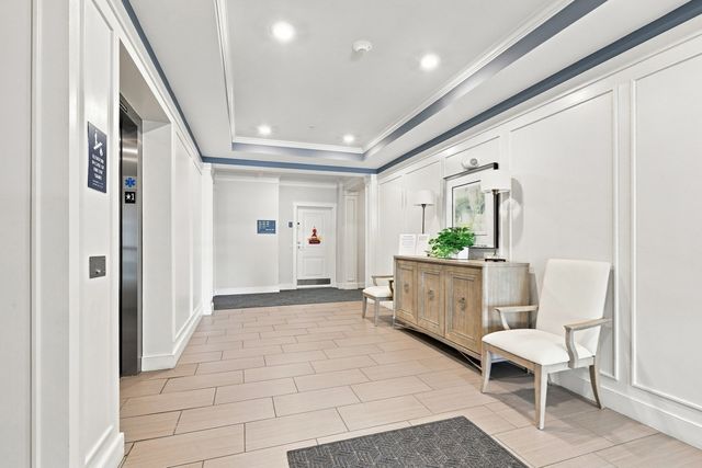 4 Francis Dr 412, Andover, MA 01810