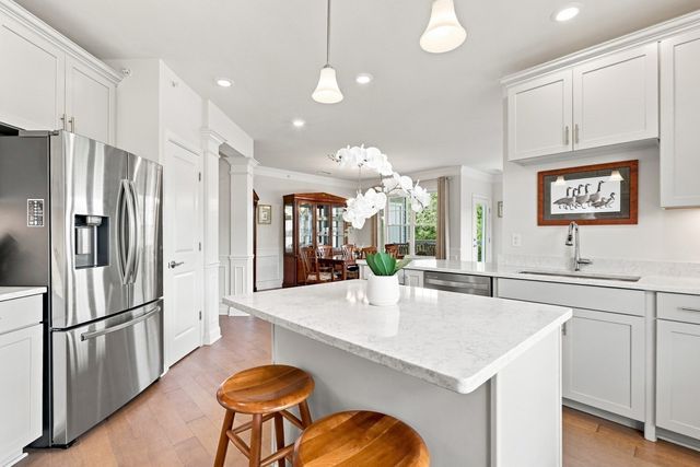 4 Francis Dr 412, Andover, MA 01810