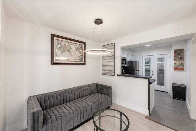 2601 Marilee Lane 2, Houston, TX 77057