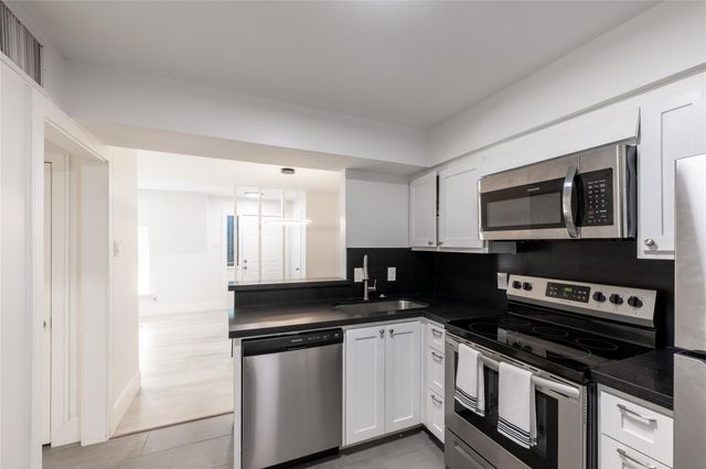 2601 Marilee Lane 2, Houston, TX 77057