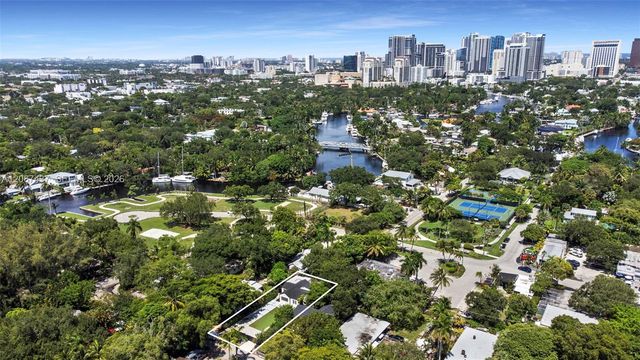 544 SW 13th Avenue, Fort Lauderdale, FL 33312