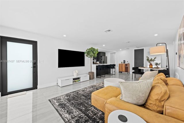 544 SW 13th Avenue, Fort Lauderdale, FL 33312