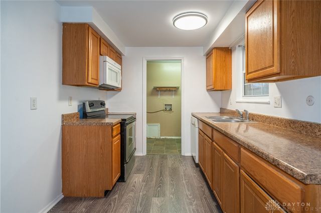 6773 Summerdale Drive, Huber Heights, OH 45424