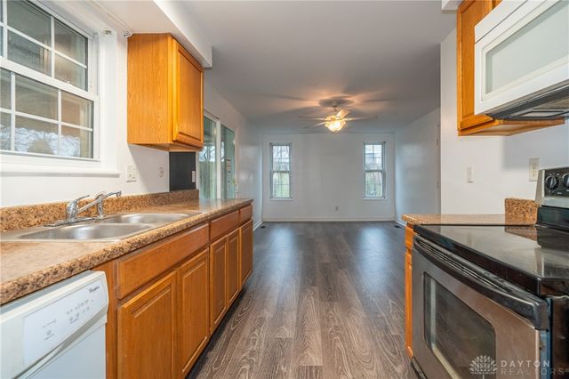 6773 Summerdale Drive, Huber Heights, OH 45424