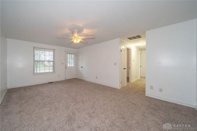 6773 Summerdale Drive, Huber Heights, OH 45424