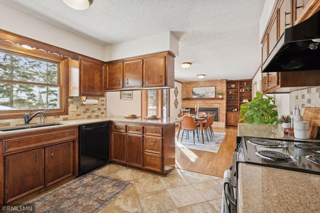 1304 Wilderness Run Drive, Eagan, MN 55123