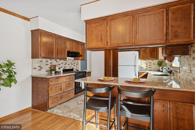 1304 Wilderness Run Drive, Eagan, MN 55123