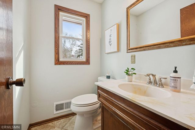 1304 Wilderness Run Drive, Eagan, MN 55123